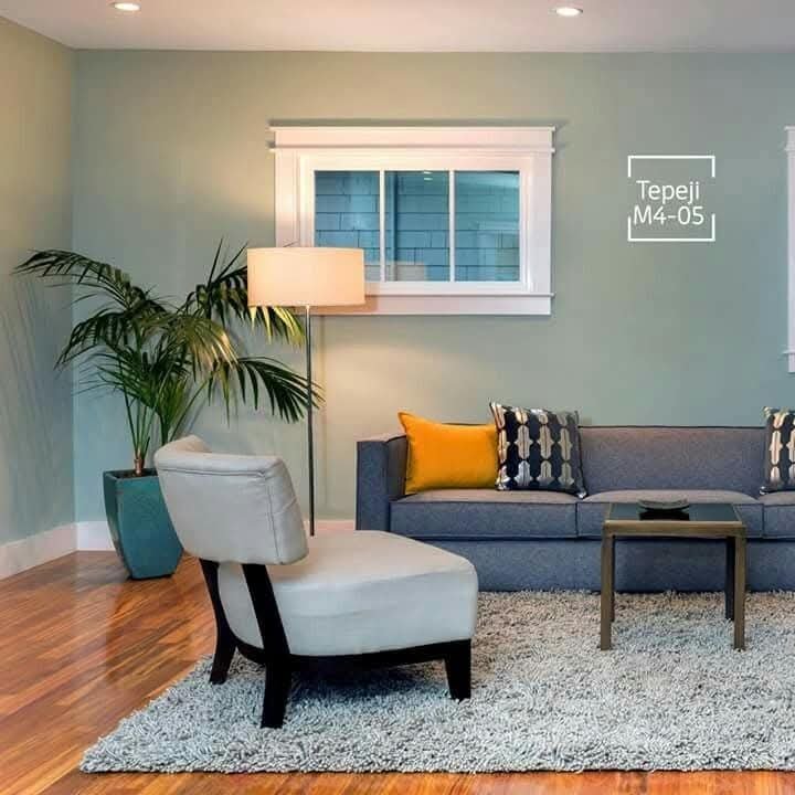 معلم بويات حي الصفا يستخدم دهانات جوتن والجزيرة الأصلية لضمان ثبات الألوان.