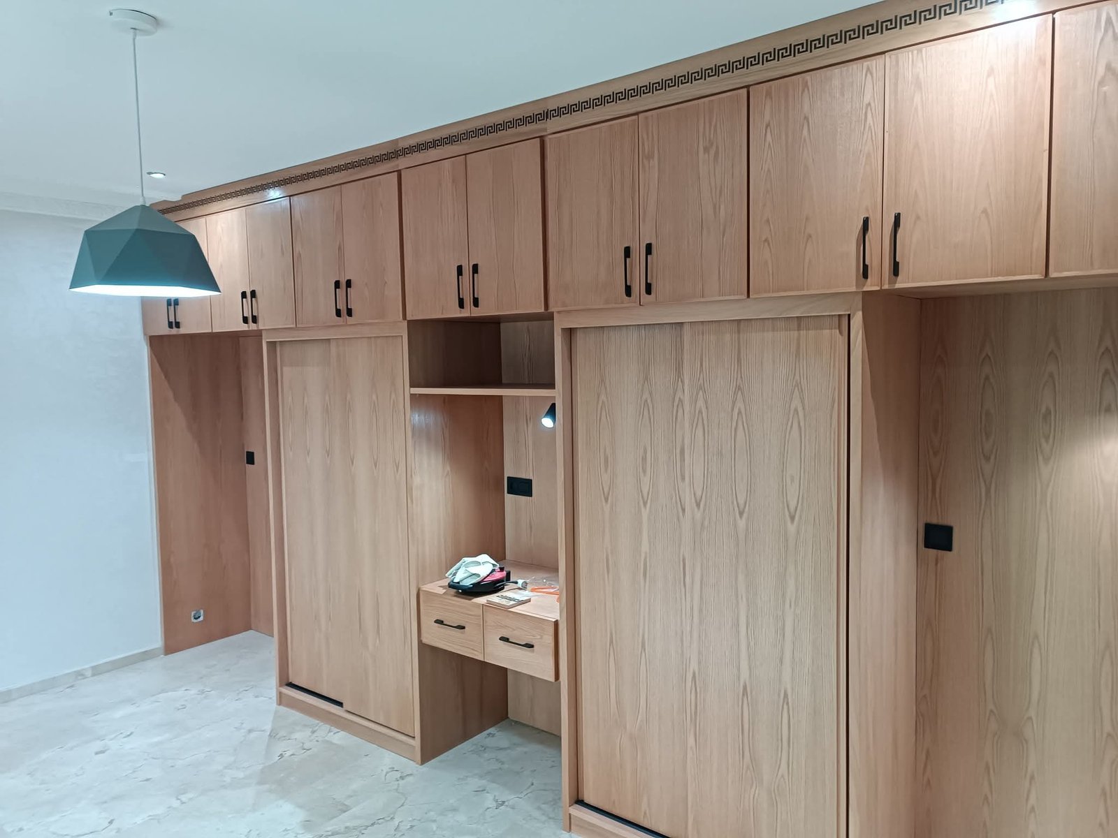 تفصيل خزائن ملابس حسب الطلب