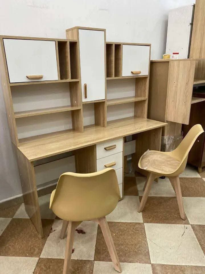 مكتبه دراسية للكتب والدراسه