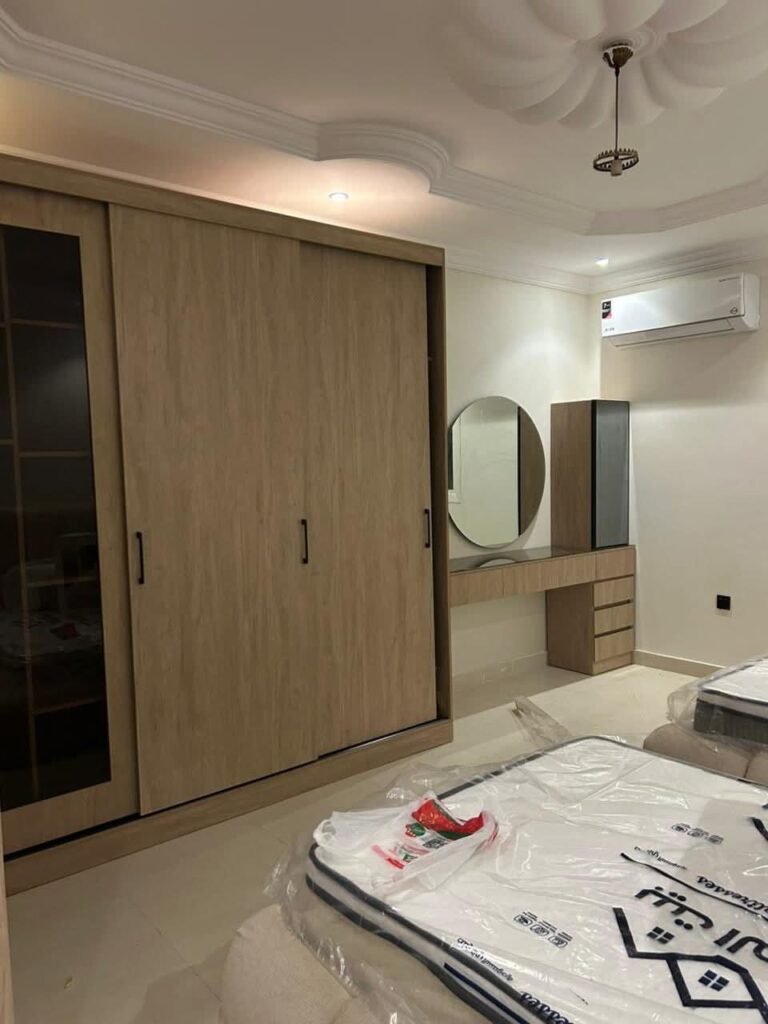 نجار فك وتركيب دواليب ملابس بجدة